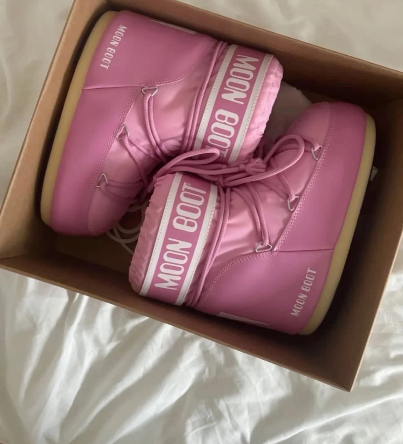 MOON BOOTS